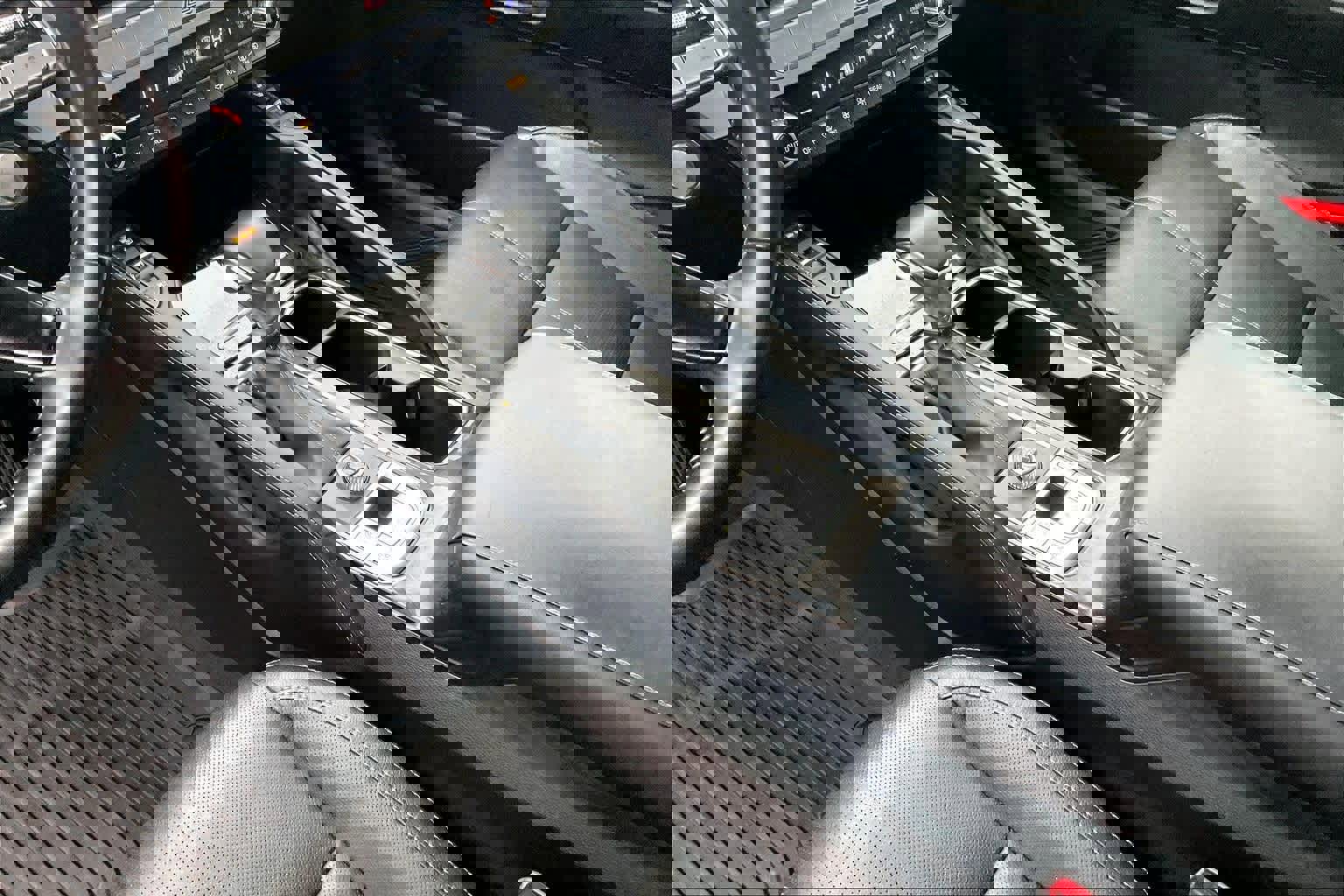 Certified 2023 Kia Telluride EX w/ EX Captain's Chair Package image 15