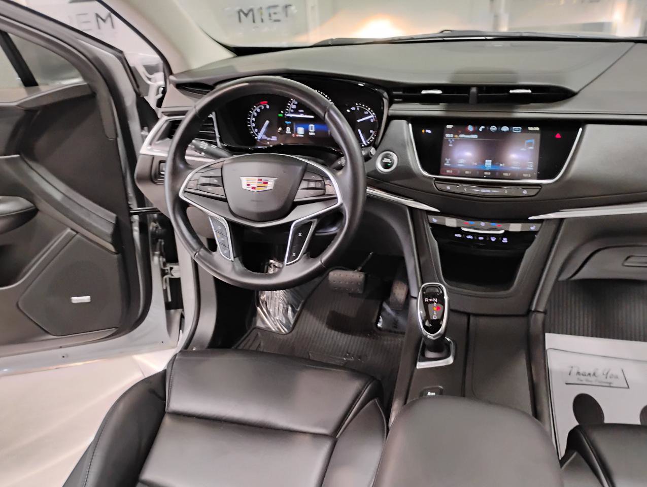 Used 2018 Cadillac XT5 Luxury w/ Driver Awareness Package image 32