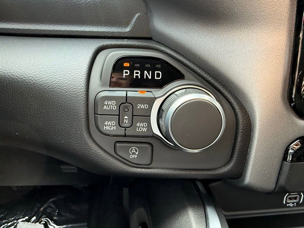 New 2026 RAM 1500 Big Horn AWD/4WD image 28