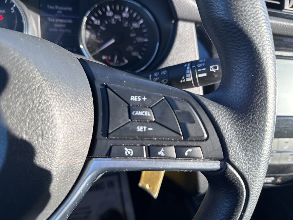 Used 2019 Nissan Rogue S image 23