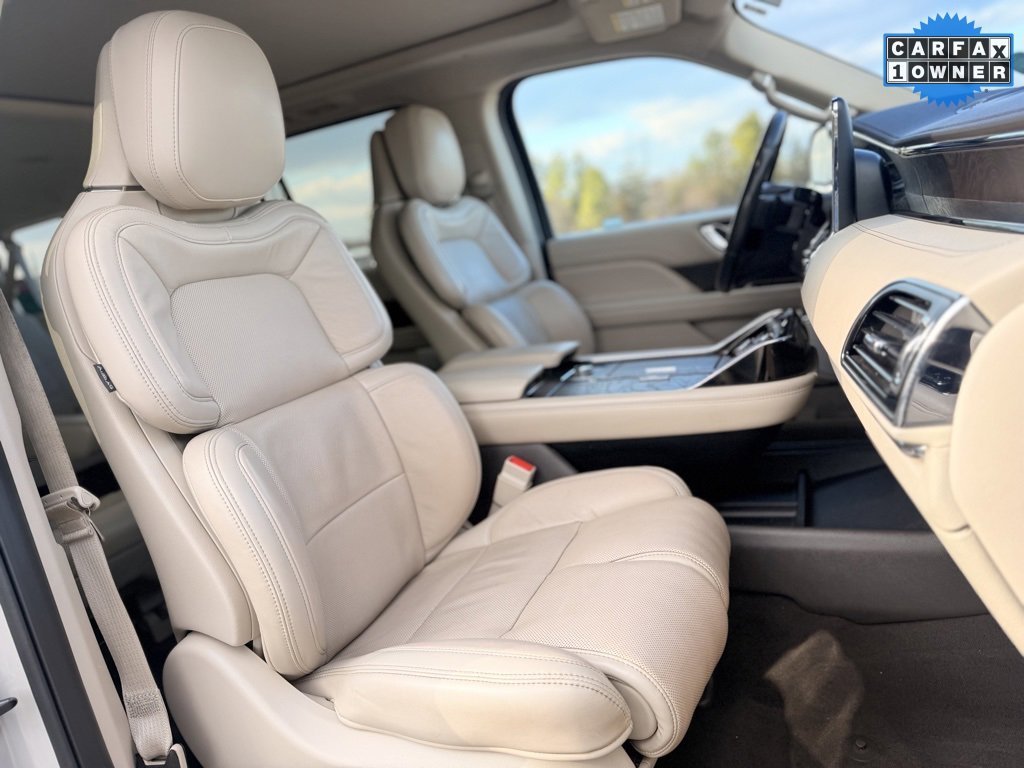 Used 2020 Lincoln Navigator L Reserve w/ Luxury Package image 13