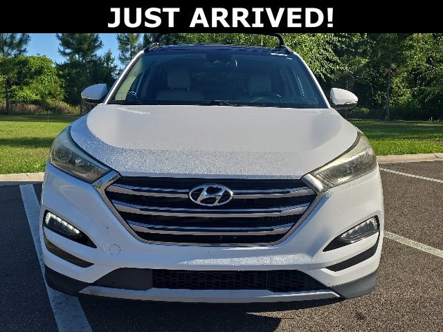 Used 2017 Hyundai Tucson Limited w/ Limited Ultimate Package 03 FWD image 2