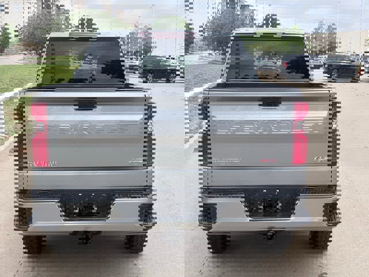 Used 2026 Chevrolet Silverado 1500 RST w/ RST Select Package image 5