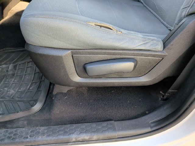 Used 2019 RAM 1500 Classic SLT RWD image 13