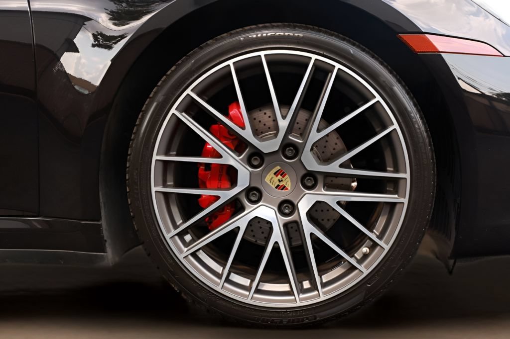 Used 2021 Porsche 911 Carrera RWD image 53