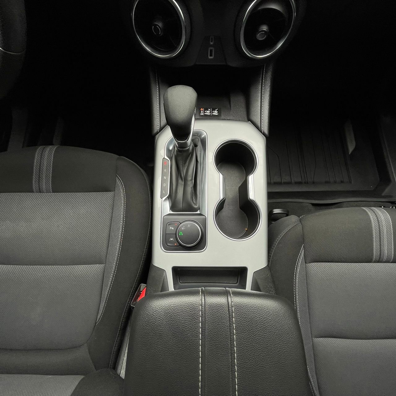 Used 2024 Chevrolet Blazer LT w/ Convenience Package FWD image 19