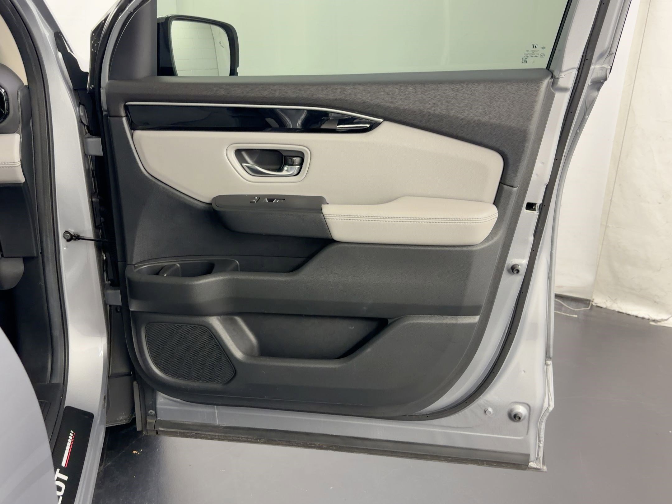 Used 2024 Honda Pilot EX-L image 34