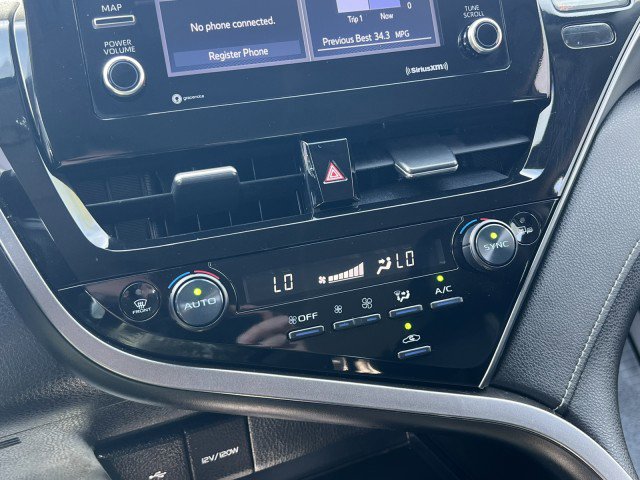 Used 2023 Toyota Camry SE image 29