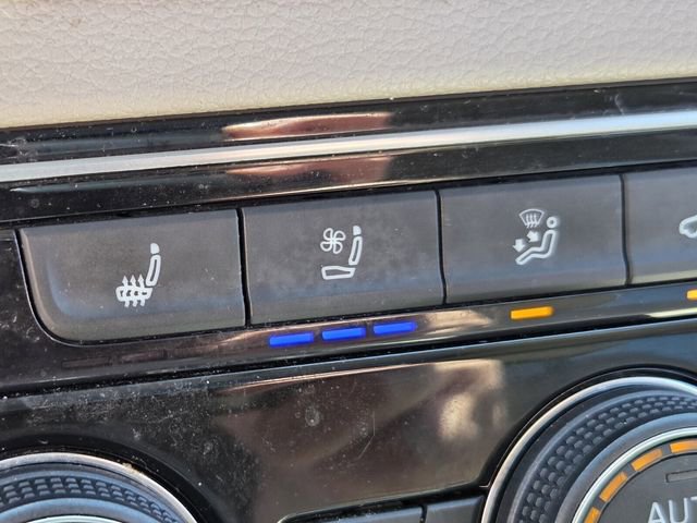 Used 2018 Volkswagen Atlas SEL Premium AWD/4WD image 24