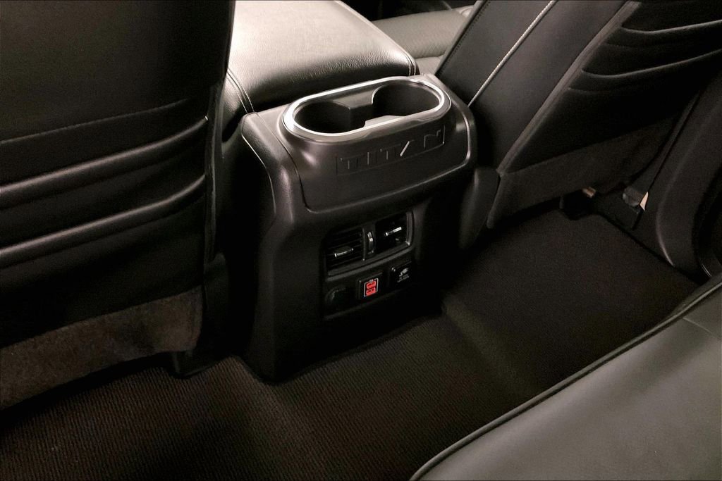 Used 2019 Nissan Titan PRO-4X w/ Pro-4x Utility Package image 11