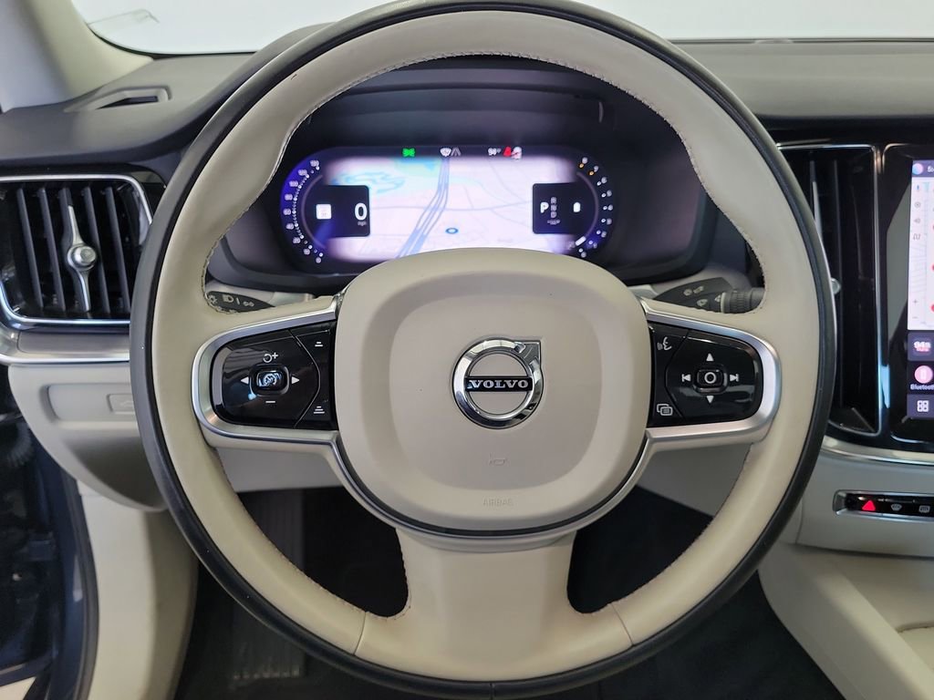 Used 2024 Volvo S60 B5 Core FWD image 23