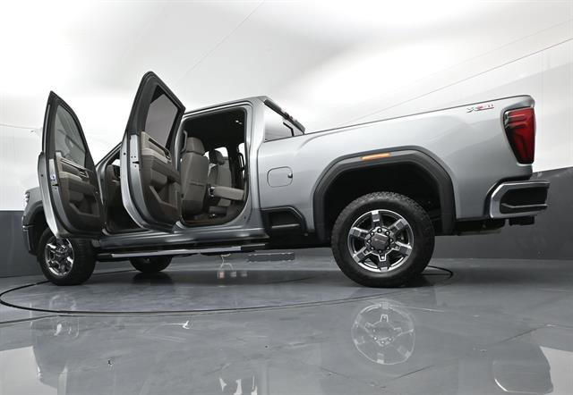 Used 2025 GMC Sierra 2500 SLT w/ SLT Premium Package image 49
