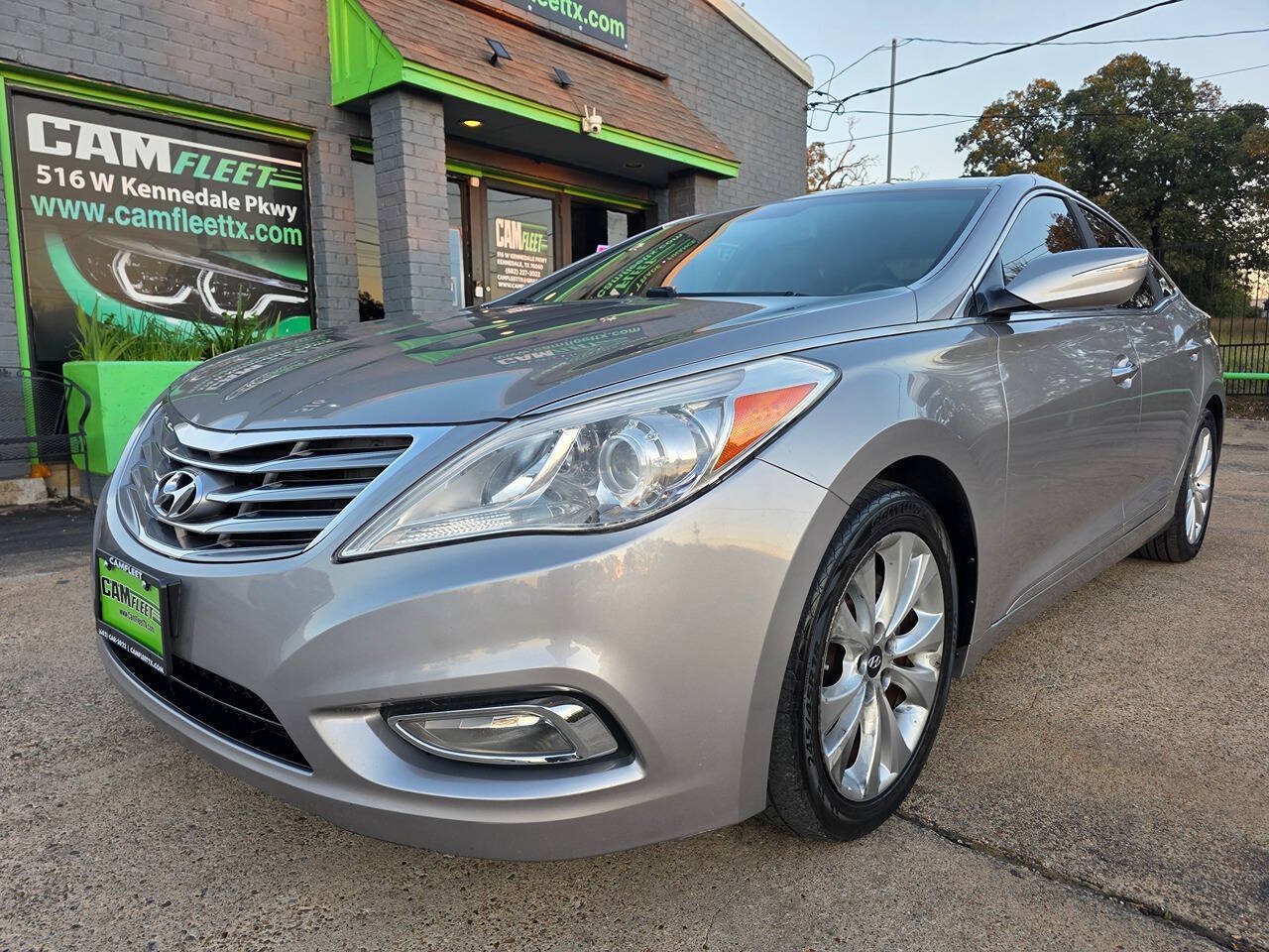 Used 2012 Hyundai Azera FWD image 2