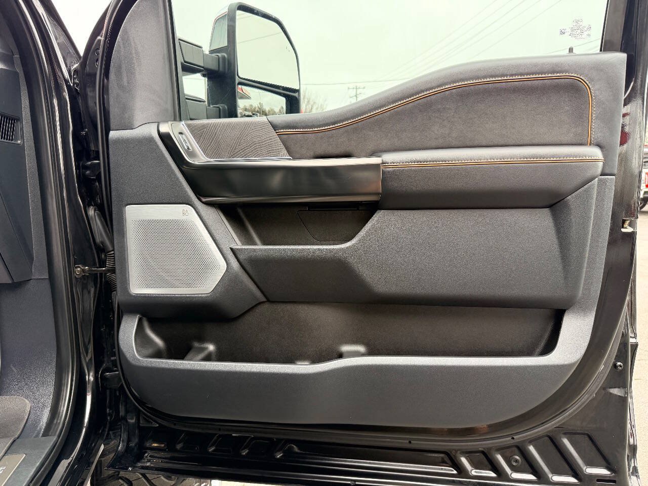 Used 2024 Ford F250 Platinum AWD/4WD image 38