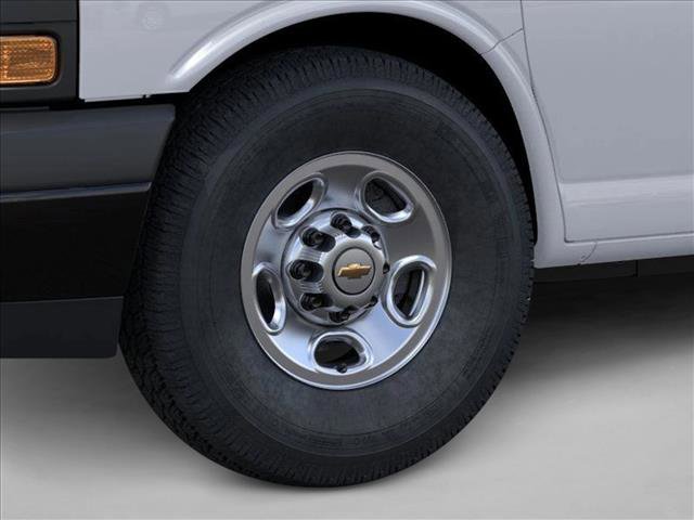 New 2025 Chevrolet Express 2500 w/ Driver Convenience Package image 9