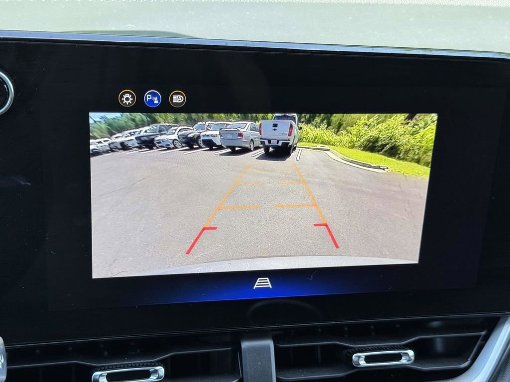Used 2026 Chevrolet Equinox LT FWD image 5