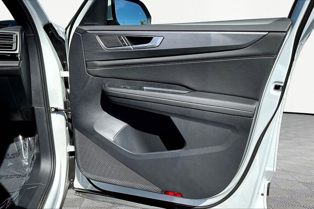 New 2026 Volkswagen Atlas Cross Sport SE image 26