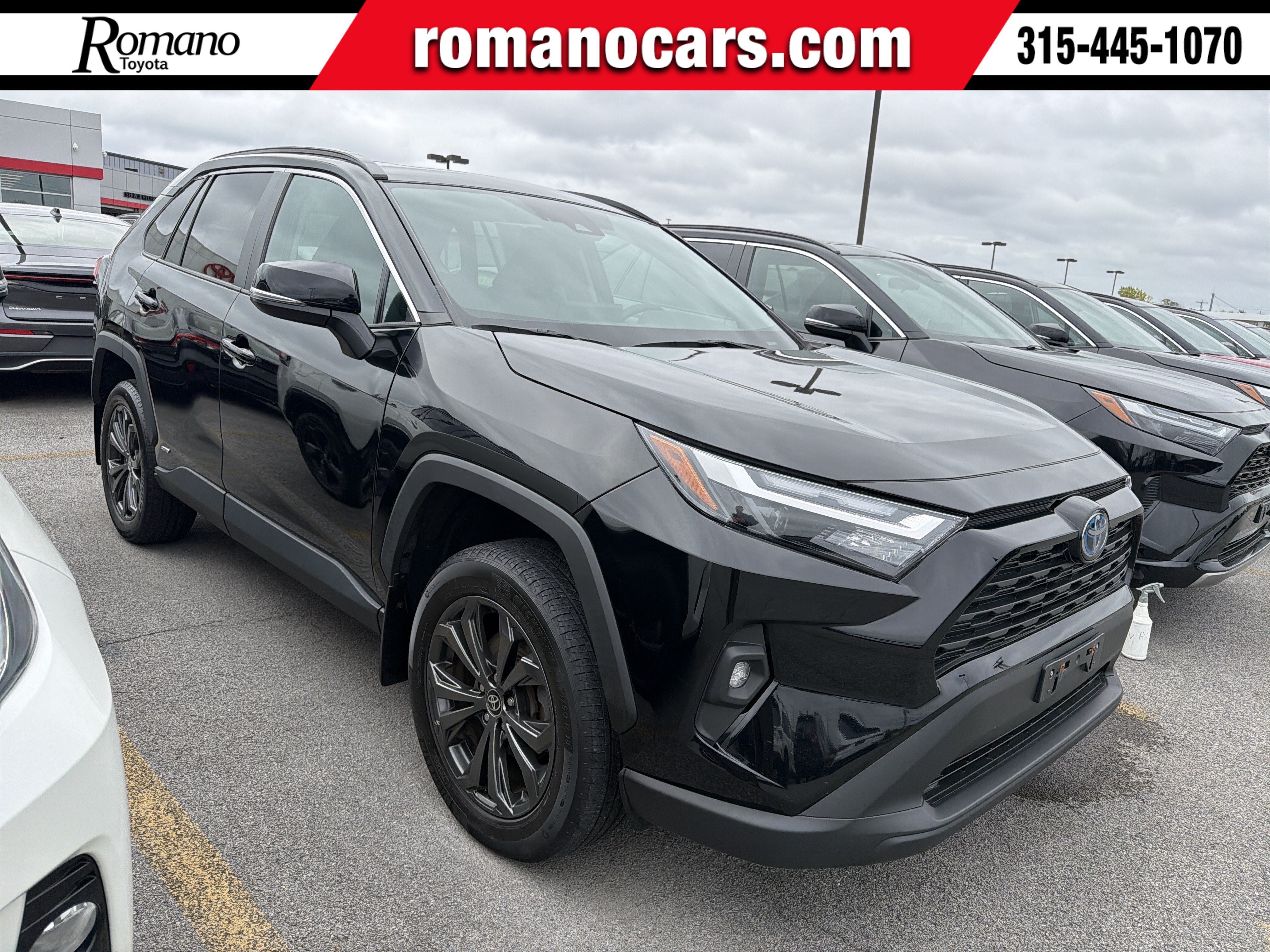 Used 2022 Toyota RAV4 XLE Premium AWD/4WD image 1