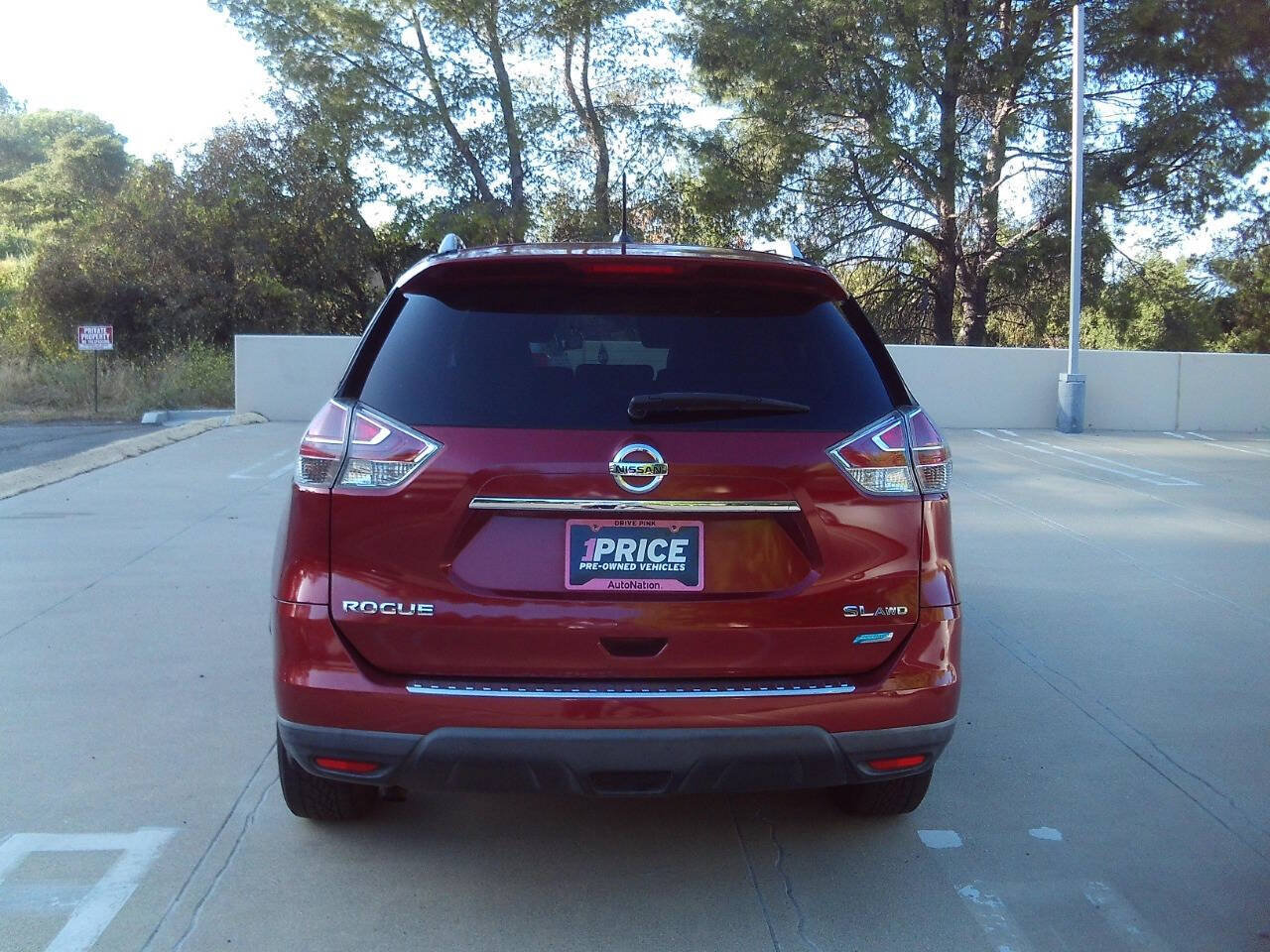 Used 2014 Nissan Rogue SL AWD/4WD image 4