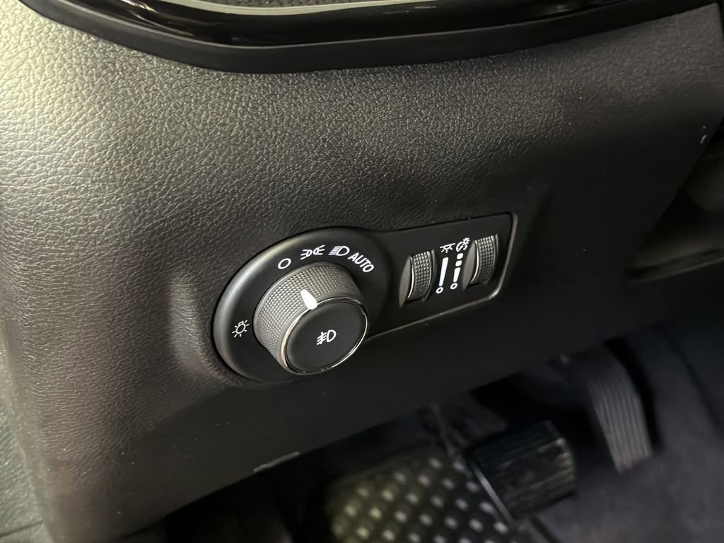 Used 2024 Jeep Compass Trailhawk w/ Trailhawk Elite Group AWD/4WD image 14
