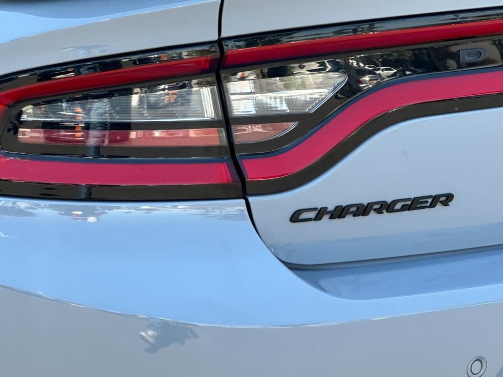 Used 2022 Dodge Charger SXT w/ Plus Group RWD image 24
