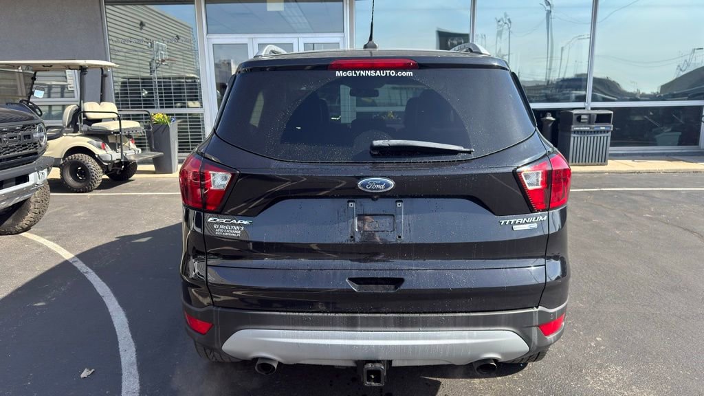 Used 2019 Ford Escape Titanium image 4