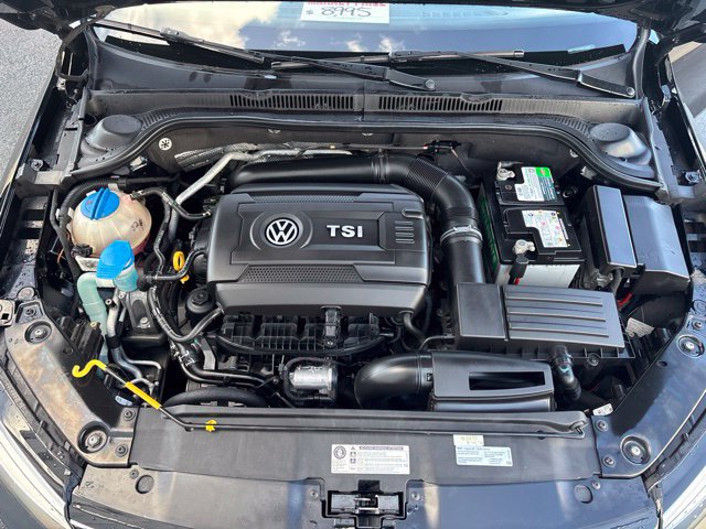 Used 2015 Volkswagen Jetta SE FWD image 24