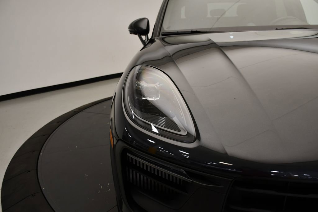 Certified 2024 Porsche Macan GTS image 14
