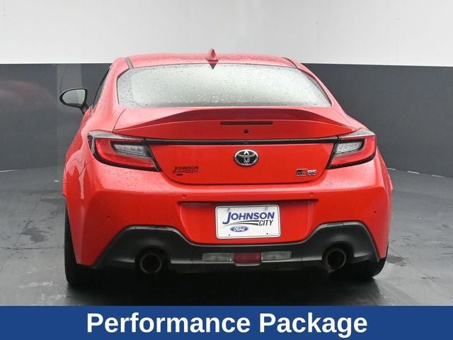 Used 2025 Toyota GR86 Premium w/ Performance Package RWD image 10