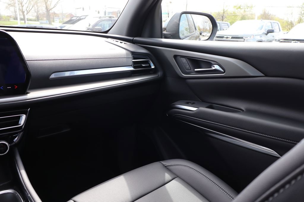 New 2026 Chevrolet Traverse LT FWD image 46