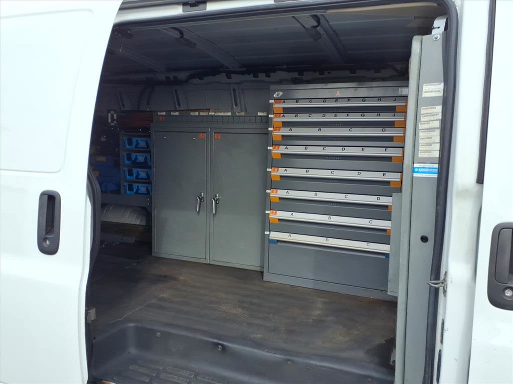 Used 2017 Chevrolet Express 3500 Extended RWD image 25