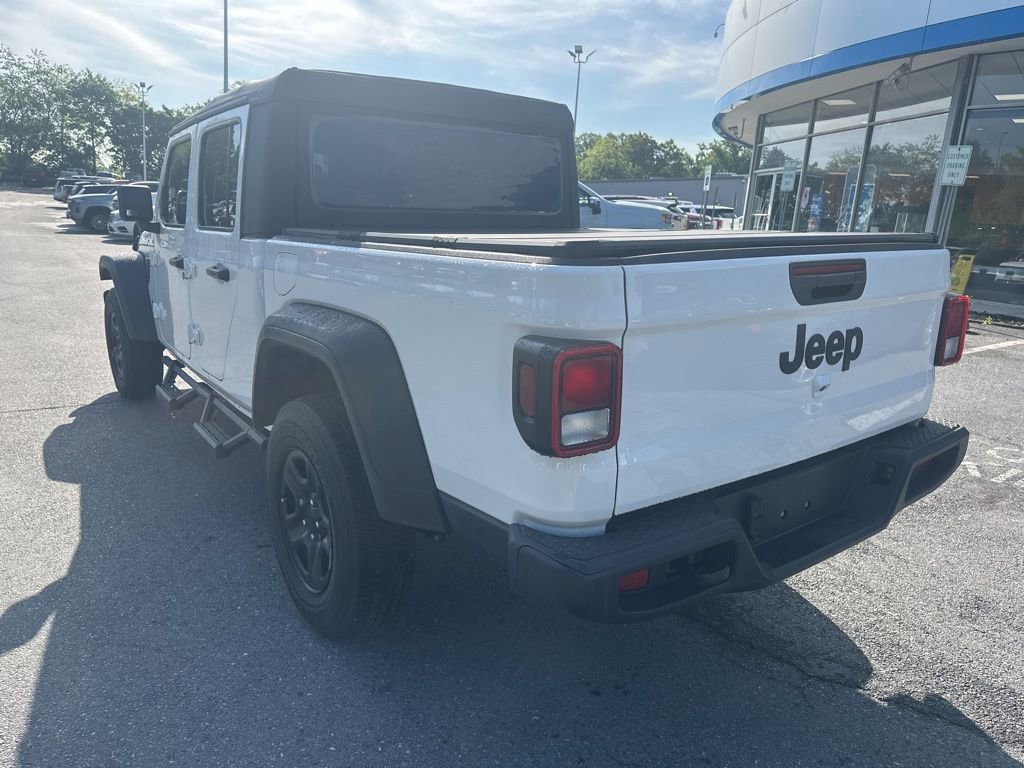 Used 2023 Jeep Gladiator Sport AWD/4WD image 7