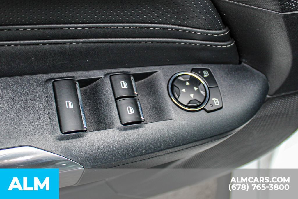 Used 2025 Ford Mustang Premium RWD image 38
