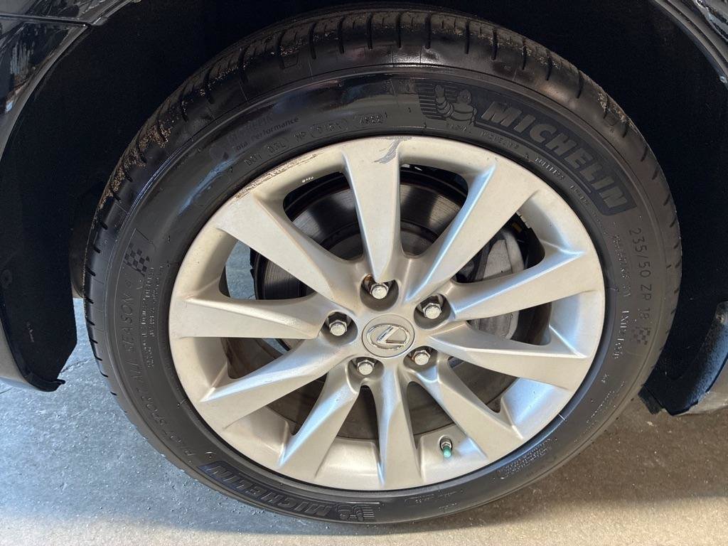 Used 2012 Lexus LS 460 w/ Comfort Pkg RWD image 12