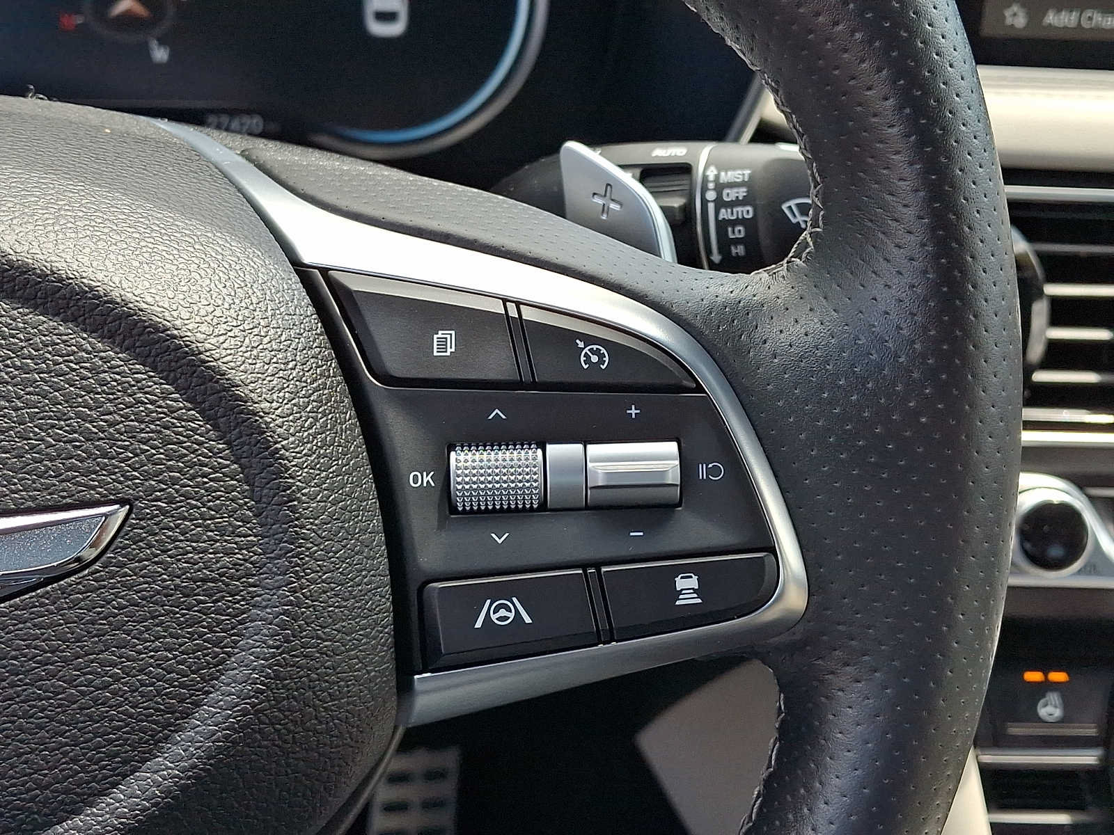 Used 2023 Genesis G70 3.3T w/ Sport Prestige Package AWD/4WD image 25