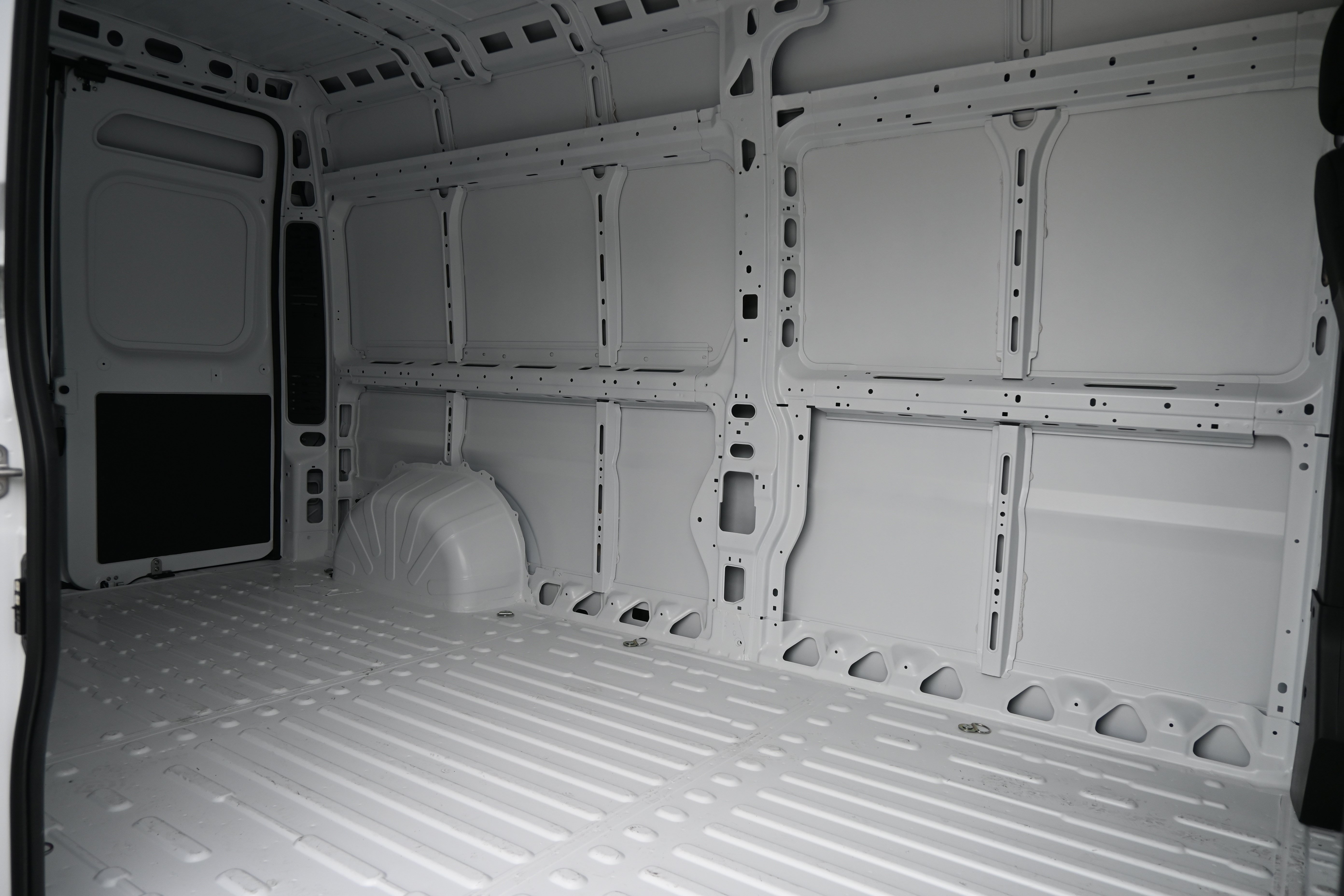 New 2026 RAM ProMaster 2500 w/ Convenience Group FWD image 29
