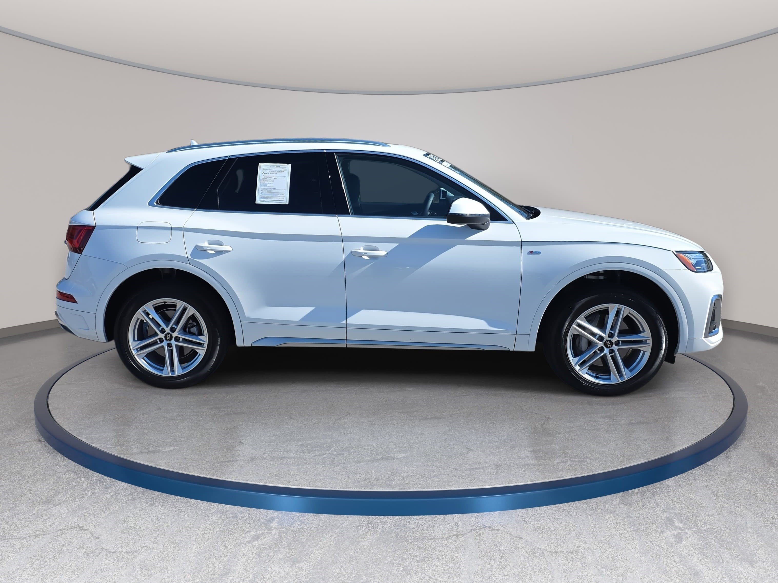 Certified 2023 Audi Q5 e Premium Plus w/ Premium Plus Package image 4