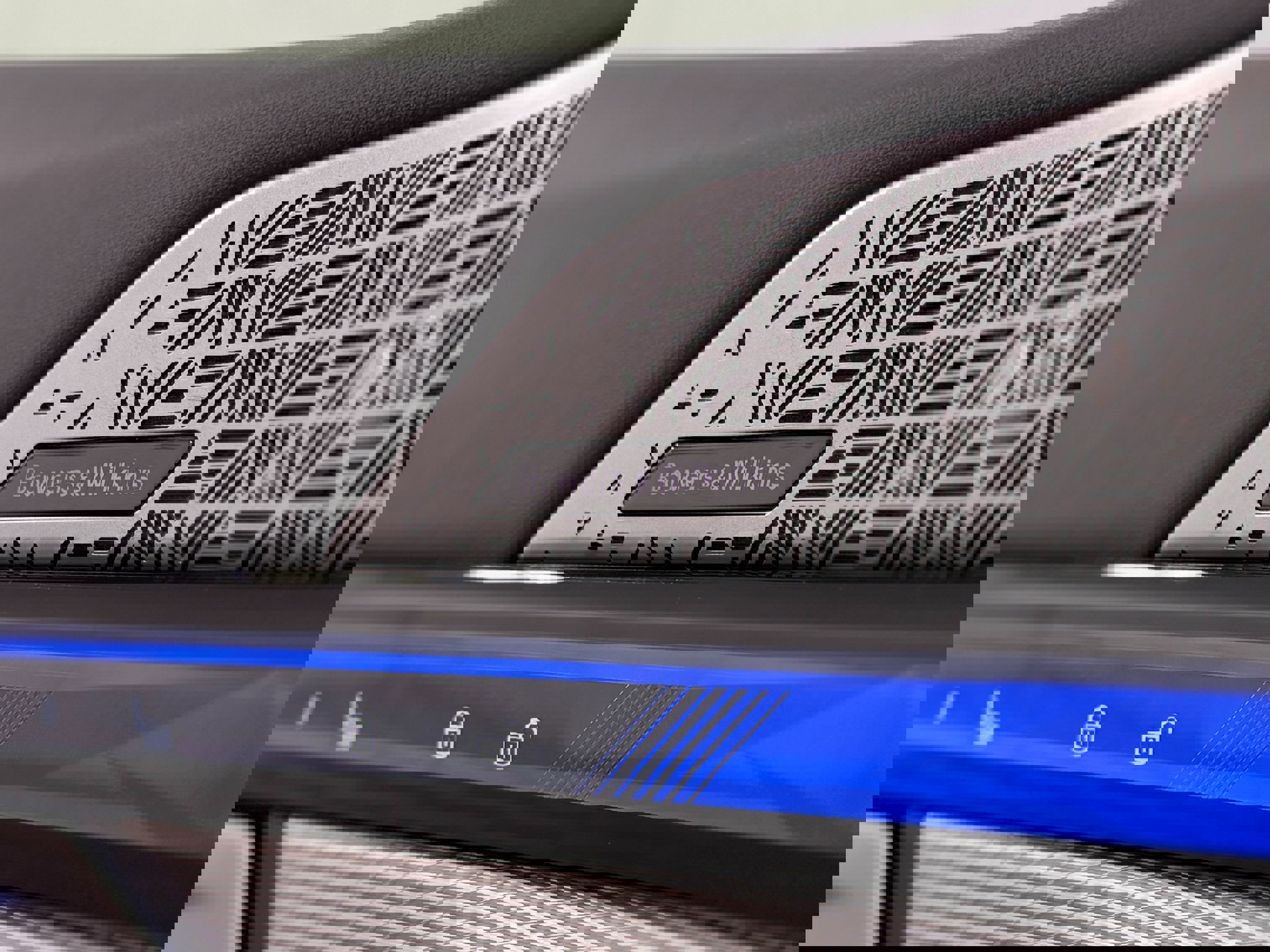 Used 2025 BMW M5 Touring image 13