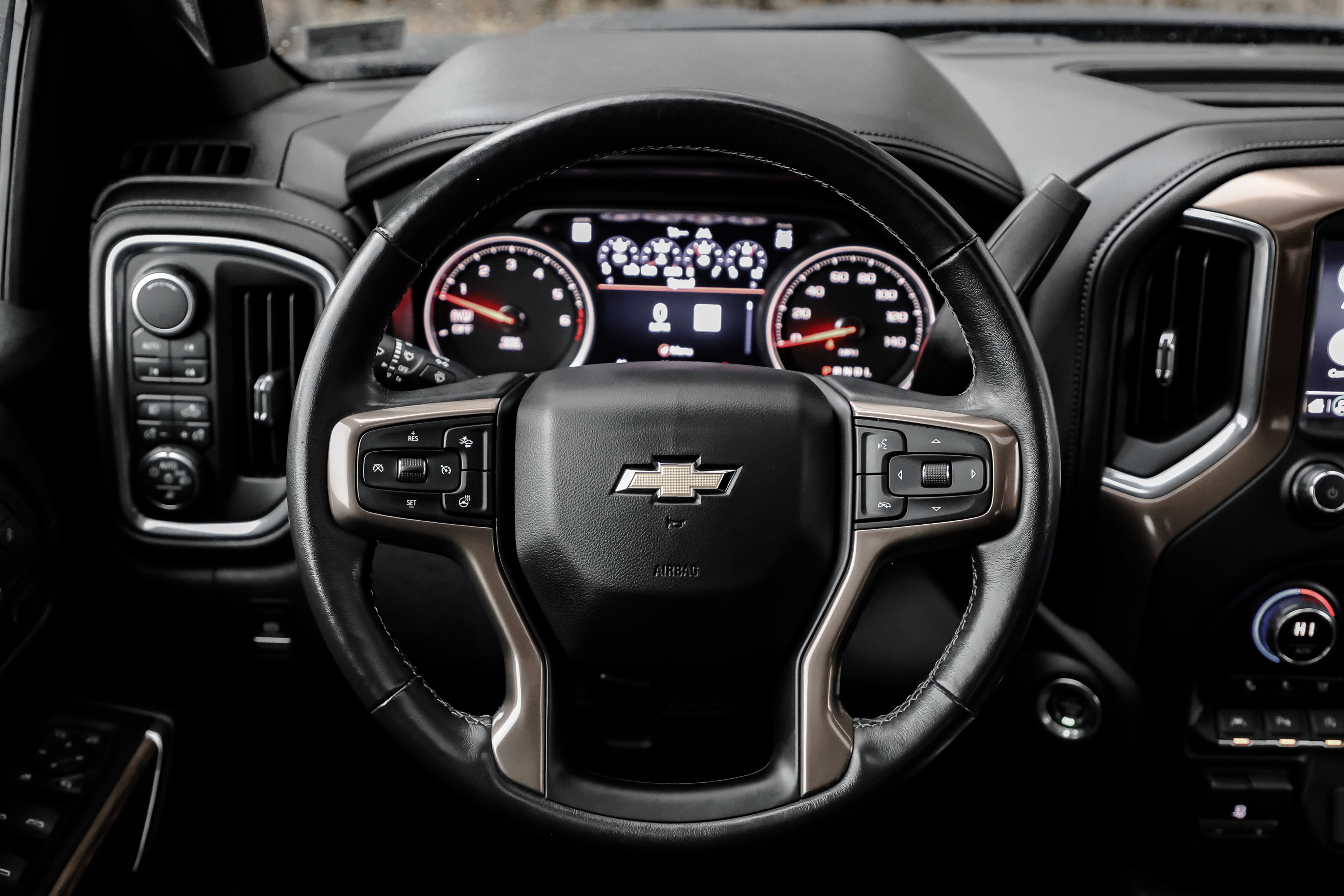 Used 2019 Chevrolet Silverado 1500 High Country w/ Technology Package image 26