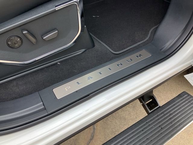 New 2025 Ford F250 Platinum image 16
