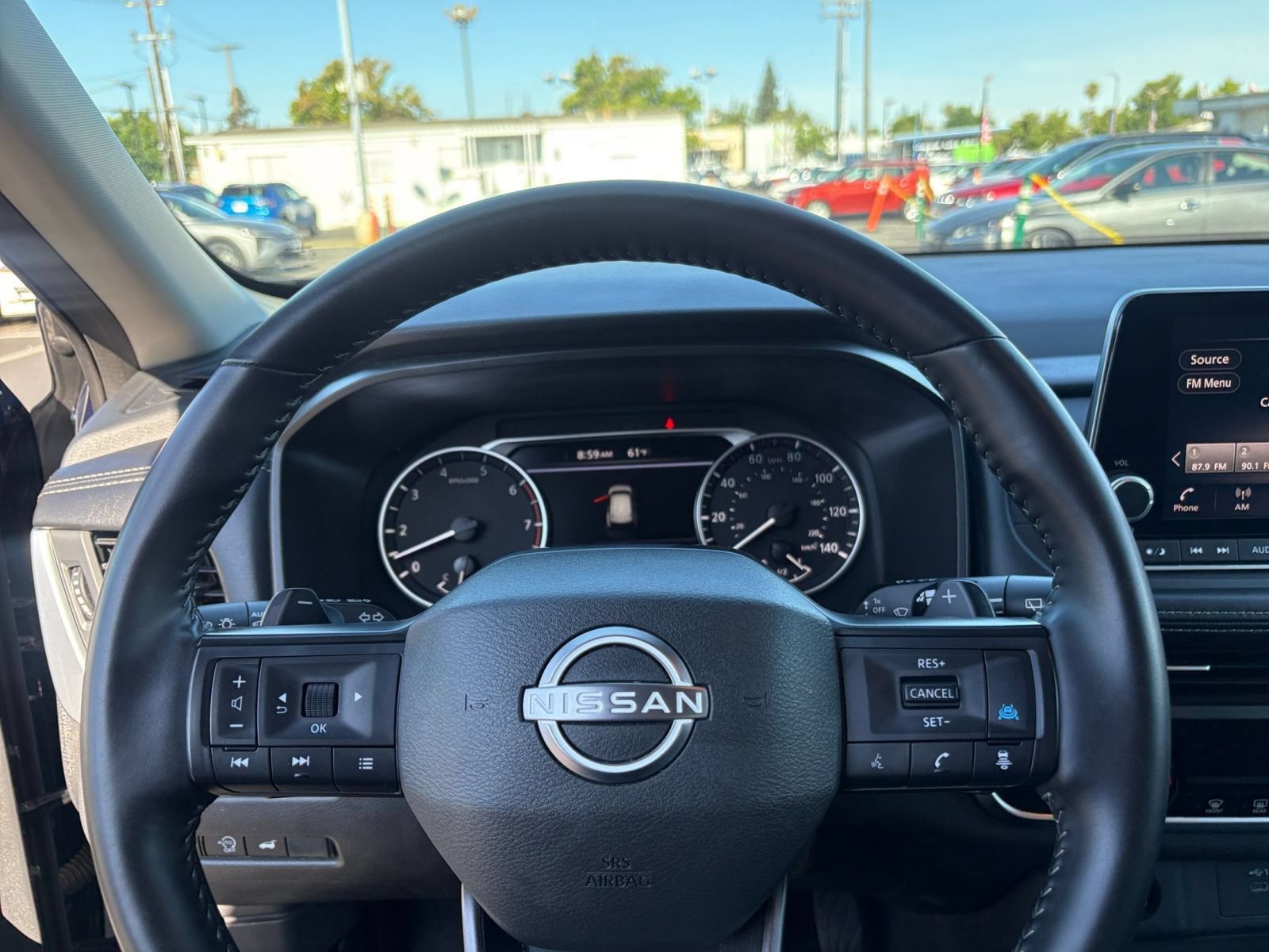 Used 2025 Nissan Rogue SV FWD image 30