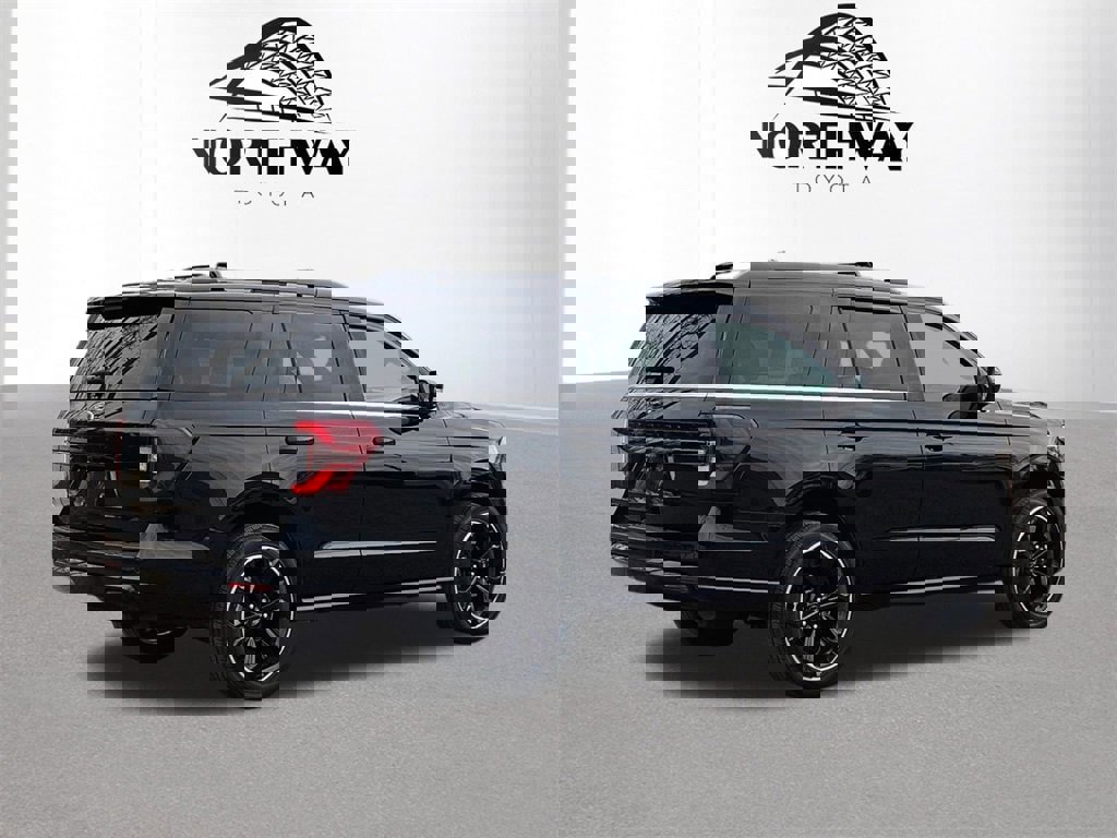 Used 2024 Ford Expedition Limited image 4