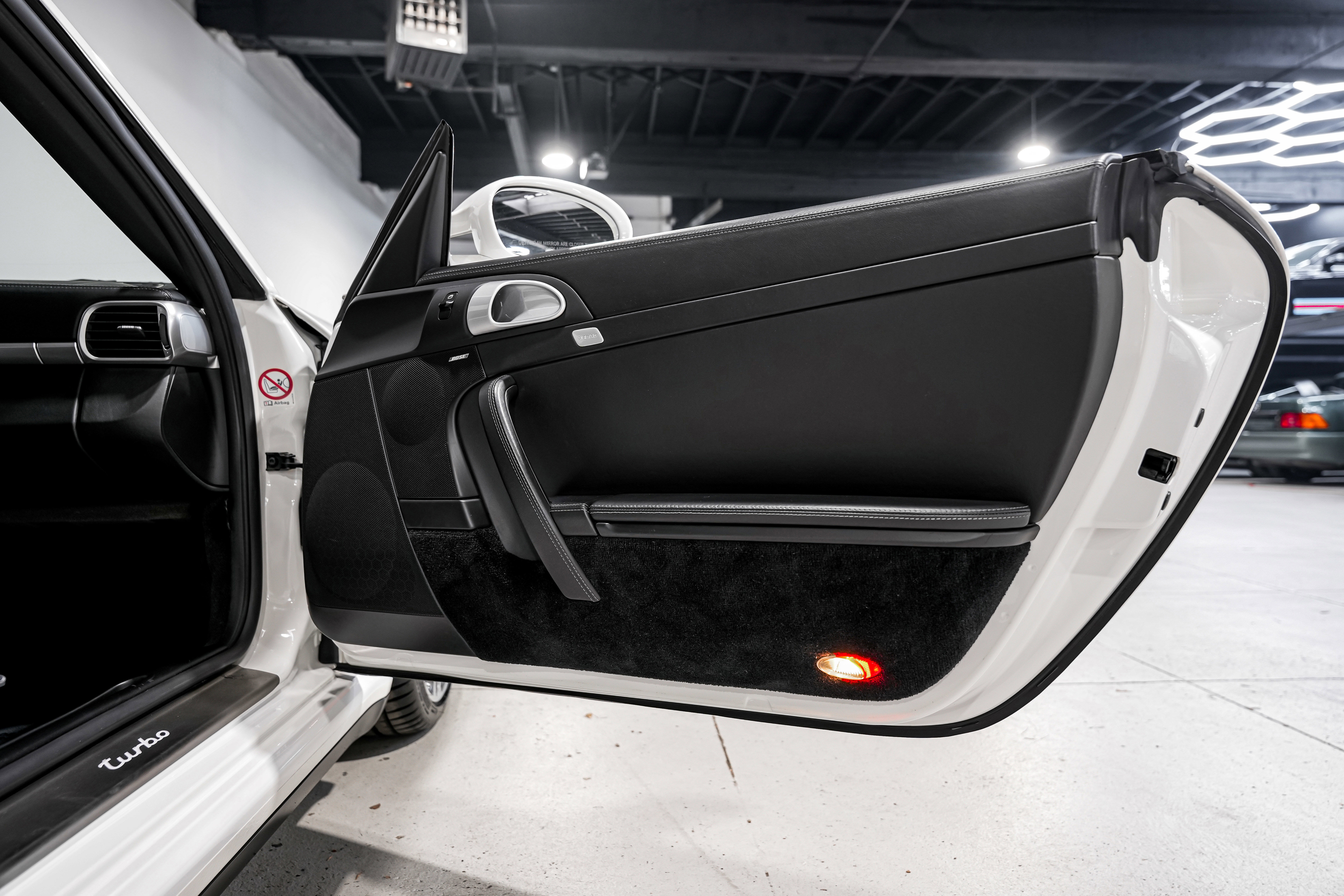 Used 2007 Porsche 911 Turbo image 26