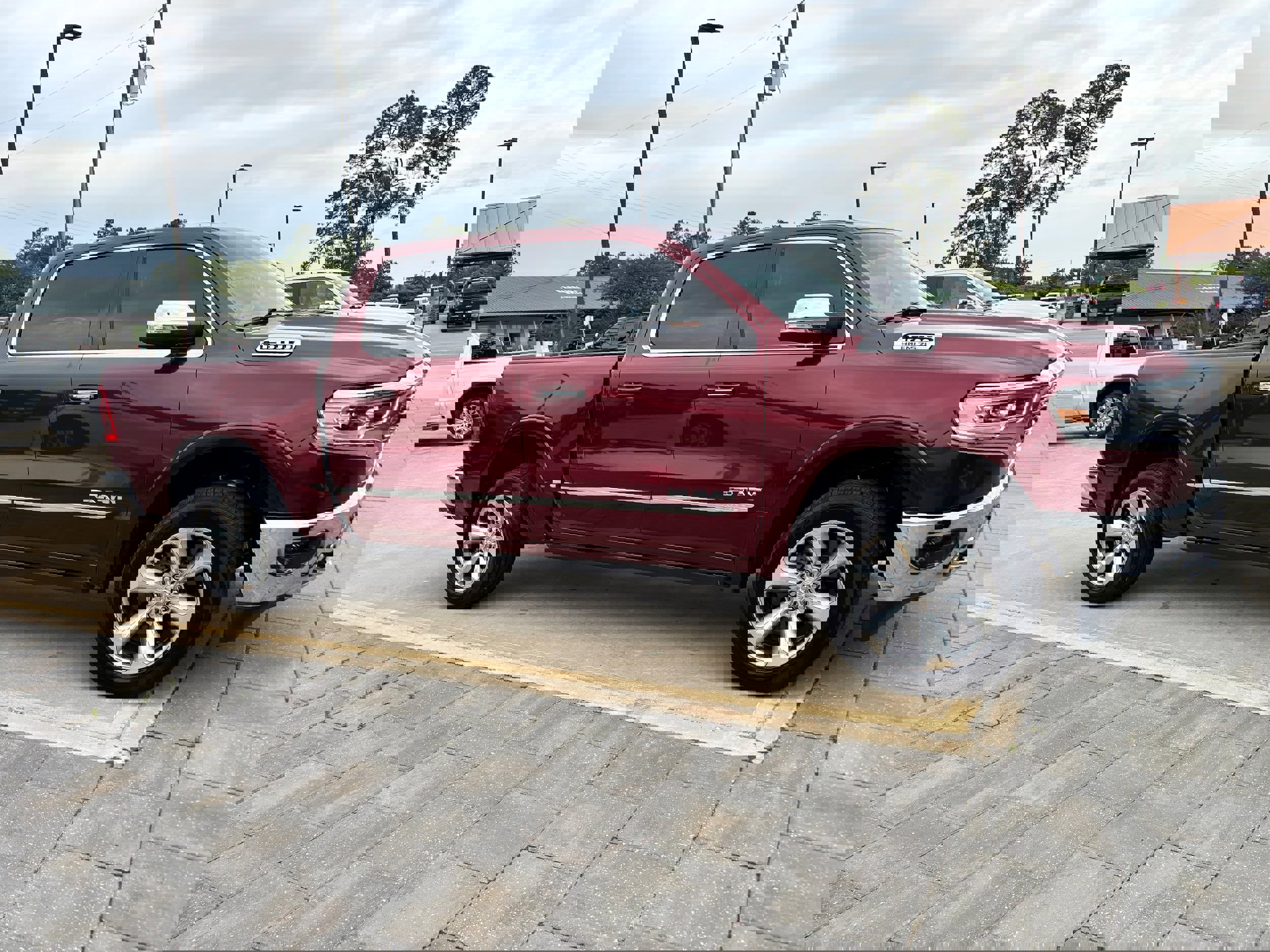 Used 2019 RAM 1500 Limited image 5