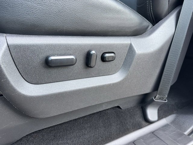 Used 2016 Ford F250 Lariat w/ Lariat Ultimate Package image 11