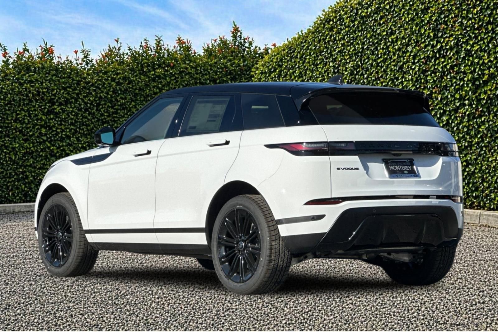 New 2026 Land Rover Range Rover Evoque S AWD/4WD image 4