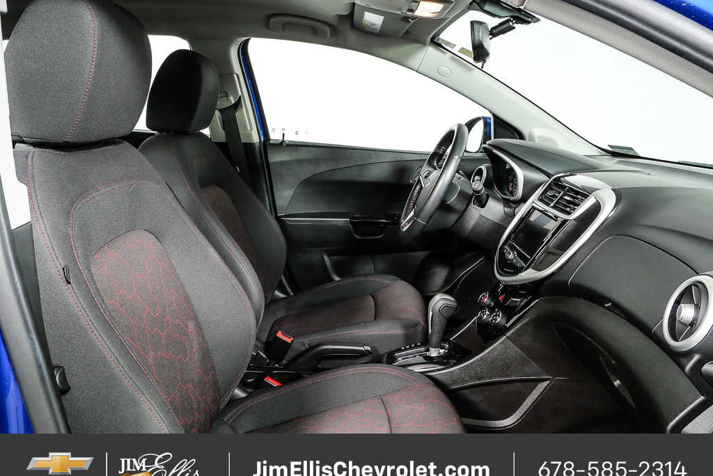 Used 2020 Chevrolet Sonic LT w/ Convenience Package FWD image 20