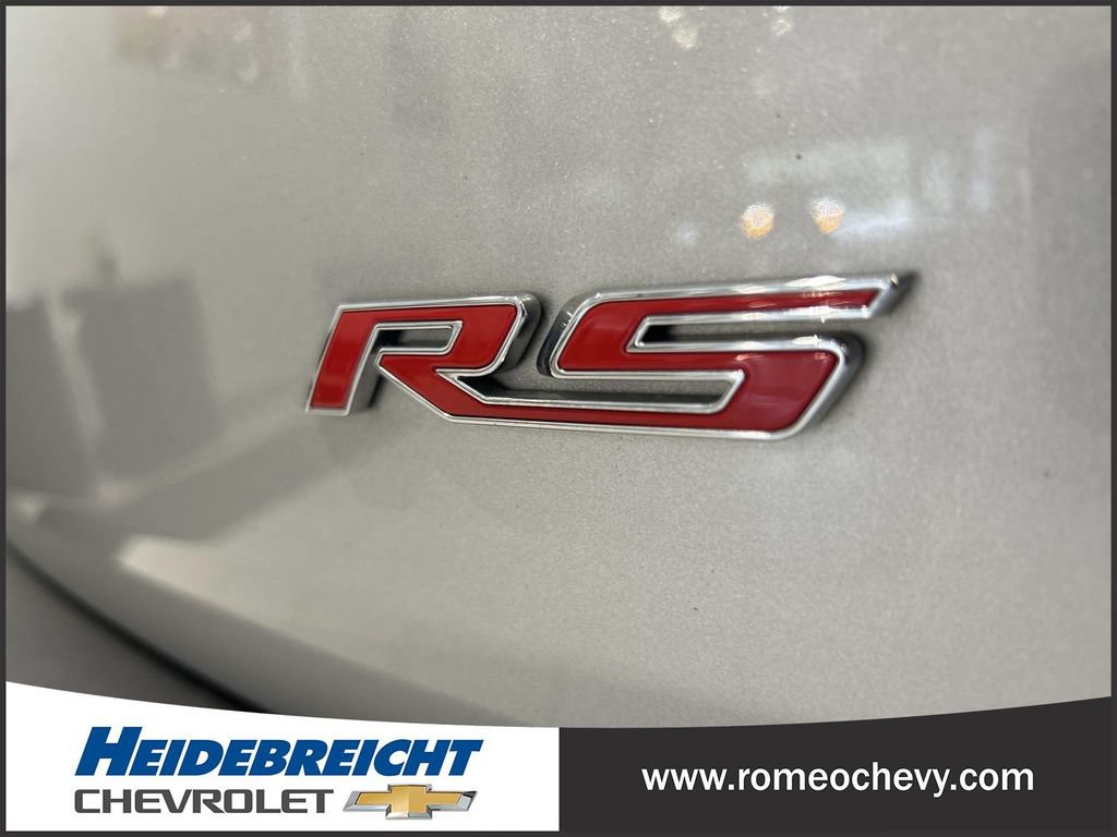 Certified 2022 Chevrolet Traverse RS w/ LPO, Floor Liner Package FWD image 38