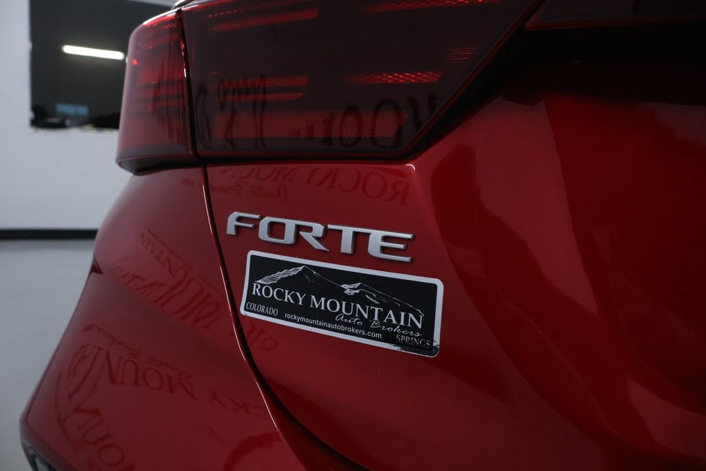 Used 2024 Kia Forte GT w/ GT2 Package image 10