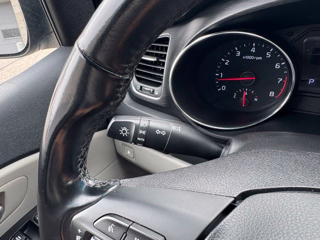 Used 2020 Kia Sedona EX FWD image 32